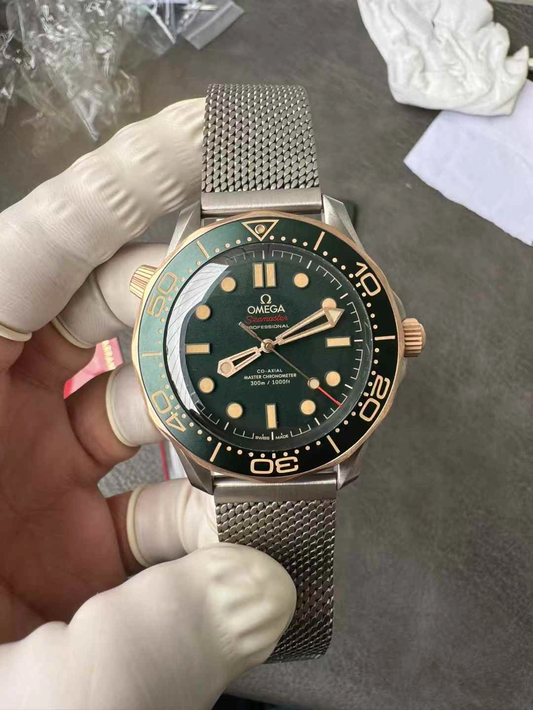 CBD Factory Omega Seamaster Diver 300M 42mm “Green   Titanium & Bronze Gold” （210.90.42.20.10.001）1:1 Super Clone – DD8806 Movement Fashionable 224